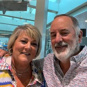 Meet your Posher, Reyne